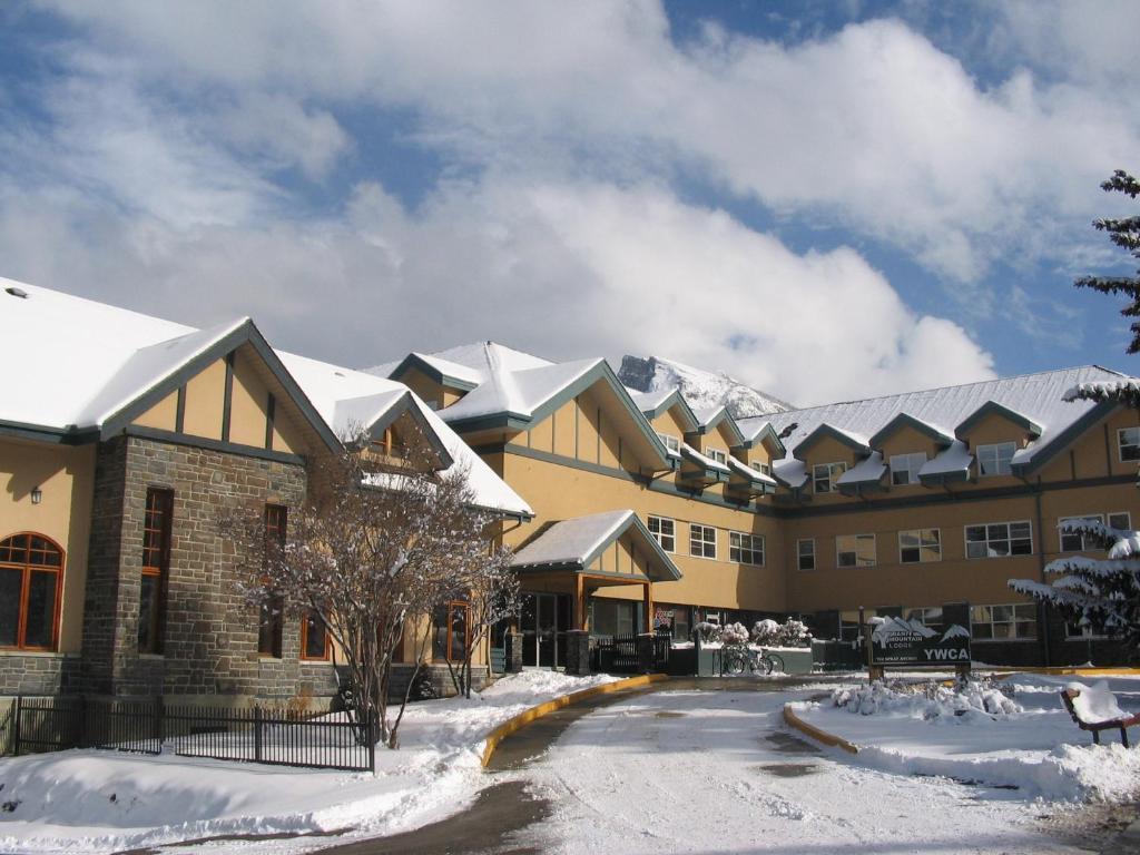 Ywca Banff Hotel Ngoại thất bức ảnh