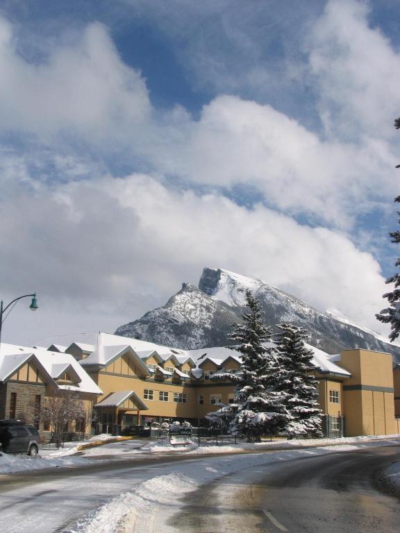 Ywca Banff Hotel Ngoại thất bức ảnh