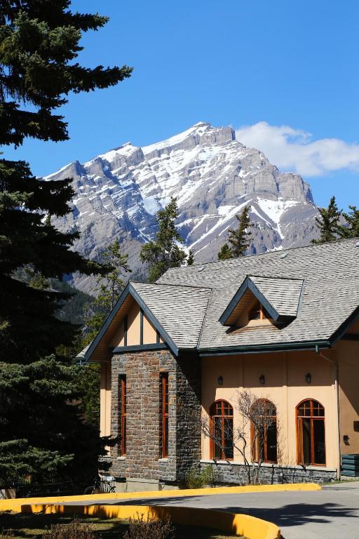 Ywca Banff Hotel Ngoại thất bức ảnh